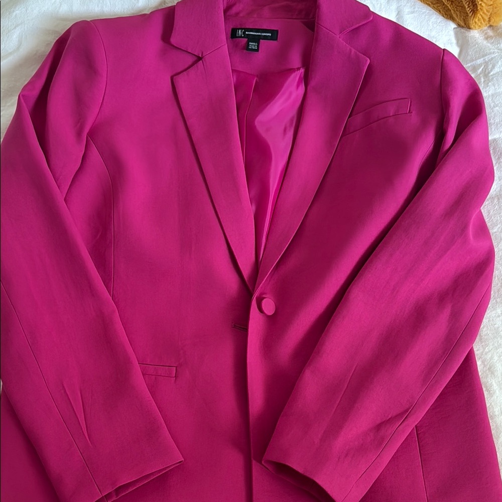 Women’s Pink Blazer